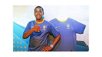 Robinho demandó a Nike por engañarlo en el contrato.