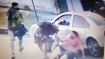 balean a un joven al resistirse al robo de su auto a la salida de un supermercado