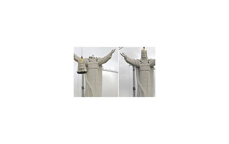 En Polonia se levantó una estatua que mide 36 metros y fue instalada sobre una colina