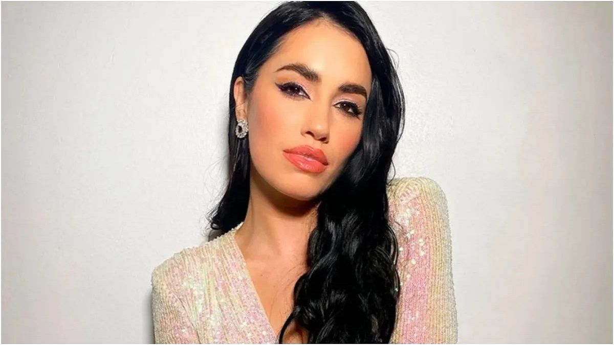 Lali sorprendió al revelar que lleva un juguete sexual en la cartera: la  explicación de la cantante