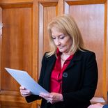 La vicepresidenta Carolina Cosse cree que el viaje de Yamandú Orsi es una oportunidad para la relación bilateral entre Uruguay y China. La vicepresidenta Carolina Cosse cree que el viaje de Yamandú Orsi es una oportunidad para la relación bilateral entre Uruguay y China.