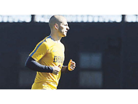 Baja. Darío Benedetto sufrió una lesión en su pierna derecha y no podrá jugar ante Libertad y Belgrano, por la segunda fecha del torneo local.