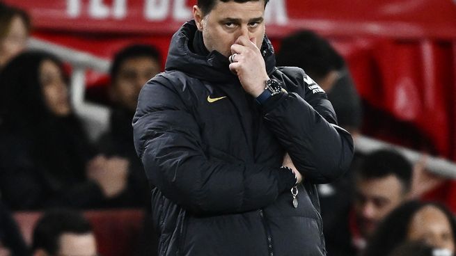 Camino a completar un año de gestión, Mauricio Pochettino sufrió ante Arsenal, líder de la Premier League, la derrota más abultada como entrenador de Chelsea. 