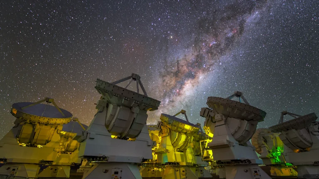 Descubren un planeta a 28 millones de años luz.&nbsp;