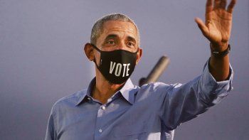 OFENSIVA. El expresidente Barack Obama reapareció en Filadelfia para apoyar al candidato demócrata Joe Biden con un estilo mucho más confrontativo que lo usual.