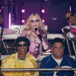 Madonna fue una de las artistas que encabezó el show de medio tiempo. Madonna fue una de las artistas que encabezó el show de medio tiempo.