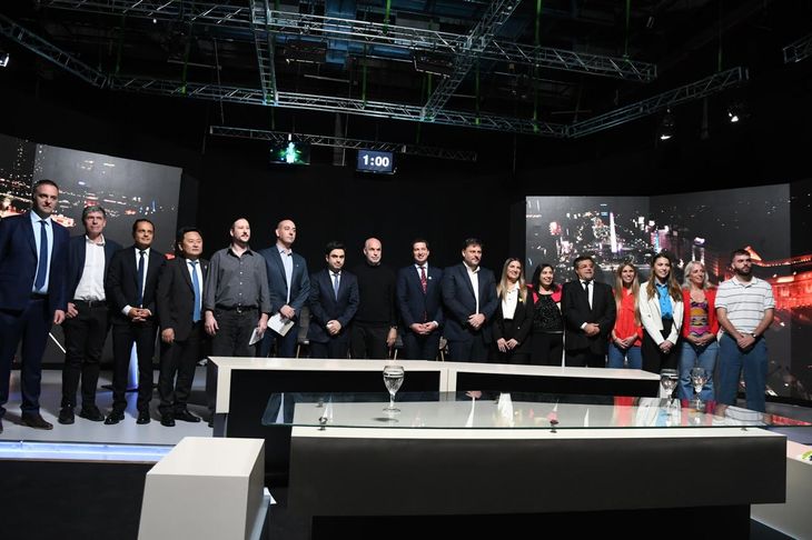 Debate porteño de cara a las elecciones legislativas. Debate porteño de cara a las elecciones legislativas.