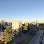Vista de la Avenida 19 entre calles 42 y 43, cerca de la Plaza Azcuénaga, en una zona en crecimento en la La Plata Vista de la Avenida 19 entre calles 42 y 43, cerca de la Plaza Azcuénaga, en una zona en crecimento en la La Plata