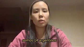 Los argentinos en Wuhan hab&iacute;an pedido ayuda en un video.