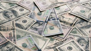El dólar operó a la baja. Hay factores coyunturales que inciden.