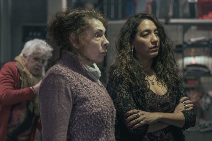 Lorena Vega, quien interpreta a “La Zurda”, una líder carcelaria. 