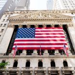 Wall Street. Los bonos fluctúan y el dólar se mantiene en su nivel más bajo desde octubre. Wall Street. Los bonos fluctúan y el dólar se mantiene en su nivel más bajo desde octubre.