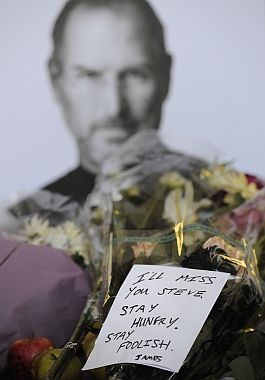 El mundo le rinde tributo al genio de Steve Jobs (foto 6)