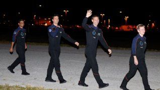 Astronautas de India, Polonia y Hungría despegaron en un viaje privado a la Estación Espacial Internacional. 
