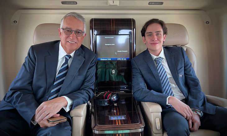 Ricardo Salinas Pliego ya integra a sus hijos en áreas clave de Grupo Elektra Ricardo Salinas Pliego ya integra a sus hijos en áreas clave de Grupo Elektra