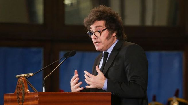 Javier Milei adelantó que vetará las leyes que sancionó hoy el Senado.