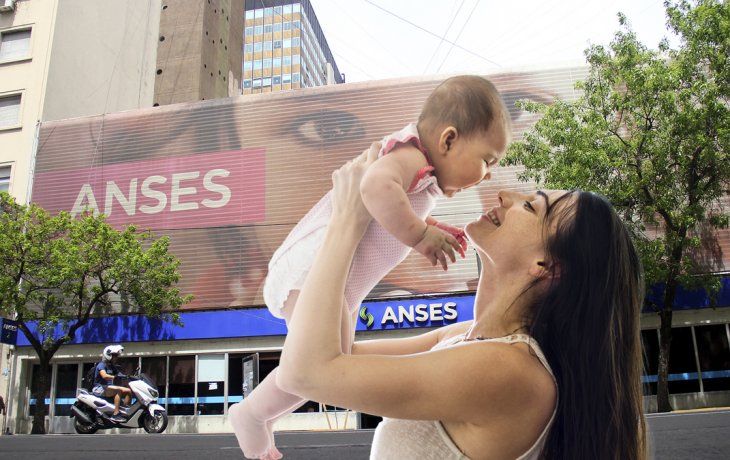 El monto de la AUH se incrementará un 4,6% interanual. El monto de la AUH se incrementará un 4,6% interanual.