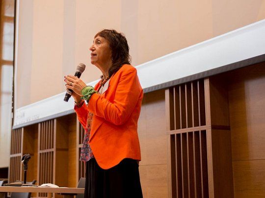 SILVIA KOCHEN.jpg