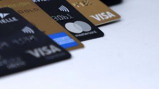Las entidades bancarias aumentarán hasta el 100% en el costo de sus servicios para abril.