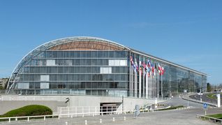 El Banco Europeo de Inversiones anunciará apoyo para protección  de inundaciones en la Provincia