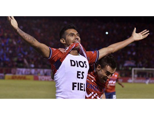 Jorge Wilstermann dio la sorpresa y puso un pie en semifinales.