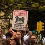 Los maestros y profesores de Montevideo realizan este lunes un paro de actividades por 24 horas. Los maestros y profesores de Montevideo realizan este lunes un paro de actividades por 24 horas.