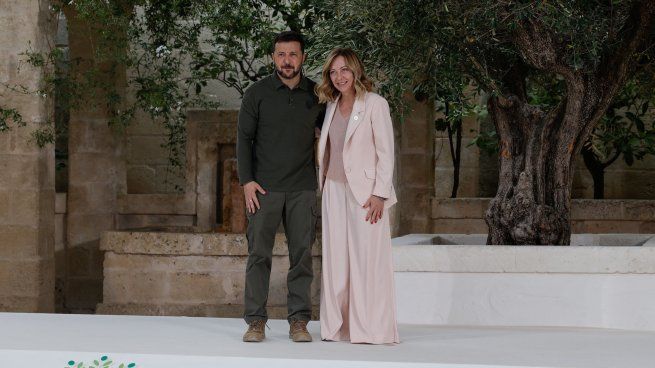 El presidente de Ucrania con Georgia Meloni, presidente de Italia. 