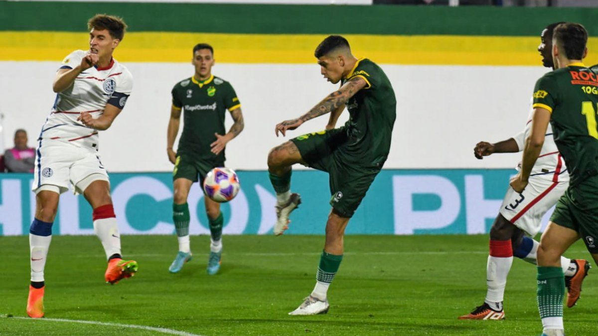 San Lorenzo tied with Florencio Varela and could not get close to the cups San Lorenzo tied with Florencio Varela and could not get close to the cups