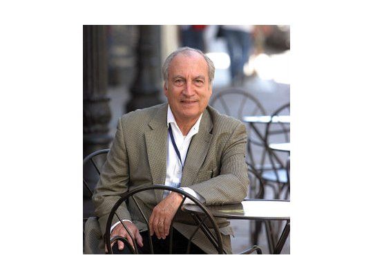 Tomás Eloy Martínez falleció a los 75 años luego de una larga batalla contra el cáncer.