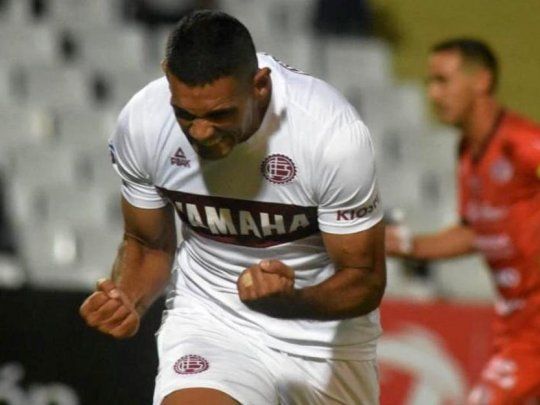José Sand lleva seis goles desde su segundo regreso a Lanús y quedó a igual cantidad de convertirse en el máximo anotador de la historia granate.