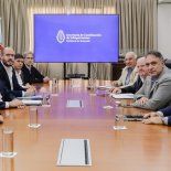 El Gobierno promete mejorar las frecuencias de transporte. El Gobierno promete mejorar las frecuencias de transporte.