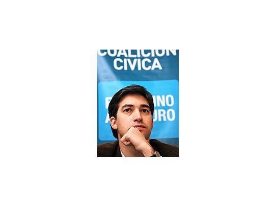 La Coalición Cívica se diferenció de Cobos y Macri