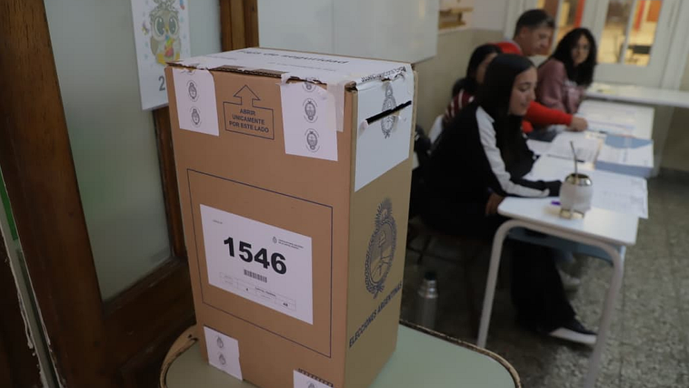 A las 18 cerraron los comicios en todo el país y comenzó el recuento de votos.