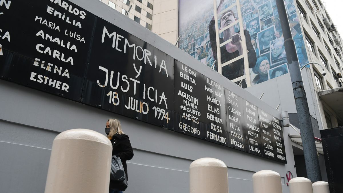 Atentado a la AMIA: el acto por las víctimas volverá a ser presencial