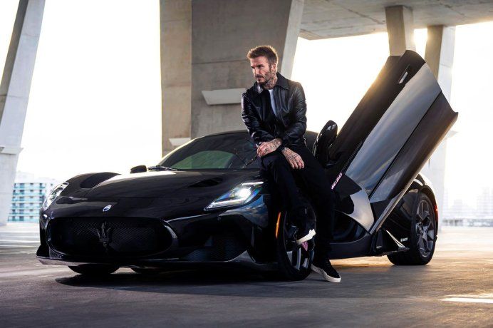 David Beckham tiene una colección de autos lujosos valorada en u$s3,8 millones, entre la que se destaca una Maserati MC20. David Beckham tiene una colección de autos lujosos valorada en u$s3,8 millones, entre la que se destaca una Maserati MC20.