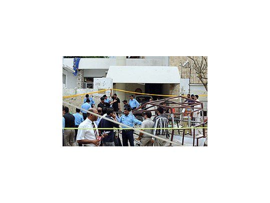 Atacan la embajada de Dinamarca en Pakistán: hay al menos 8 muertos