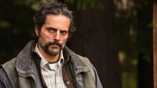 El thriller psicológico llegó a Disney+ en marzo y está protagonizado por Joaquín Furriel. 