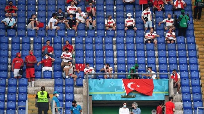 Espectadores de Eurocopa.jpg