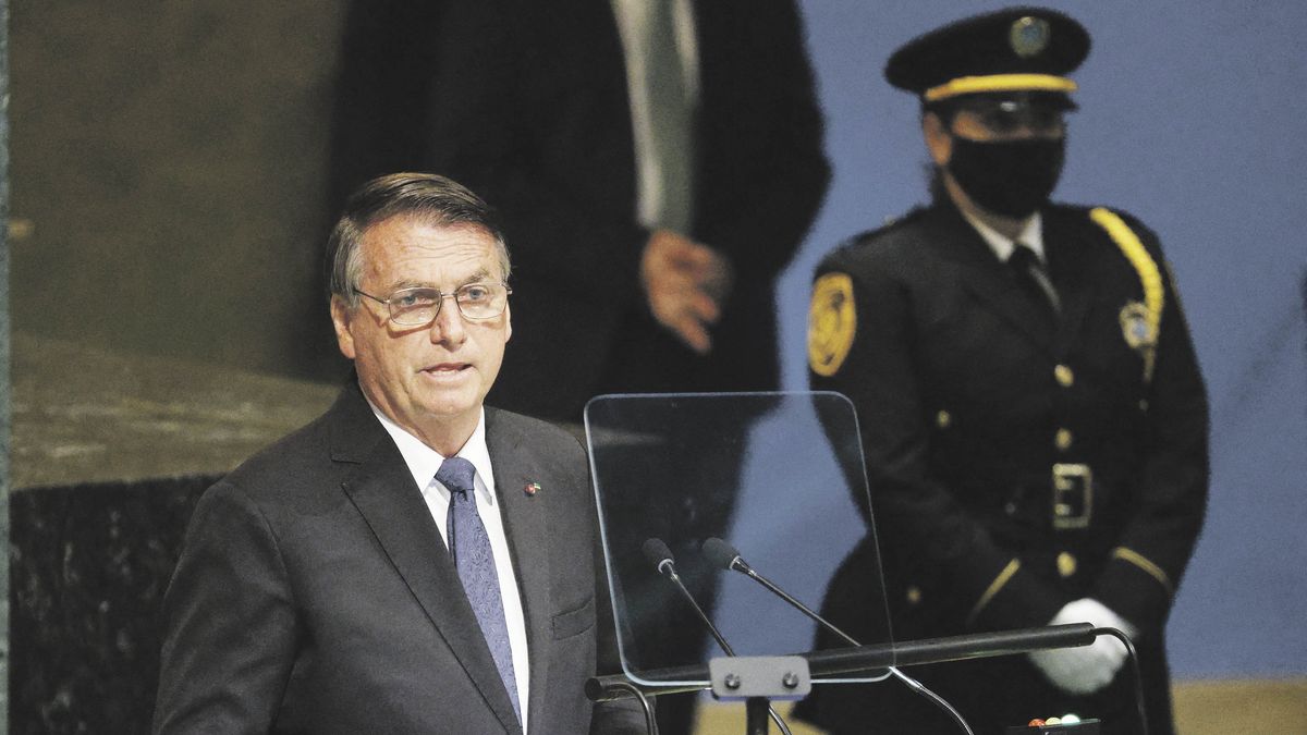 Bolsonaro used the UN lectern to campaign and criticize Lula