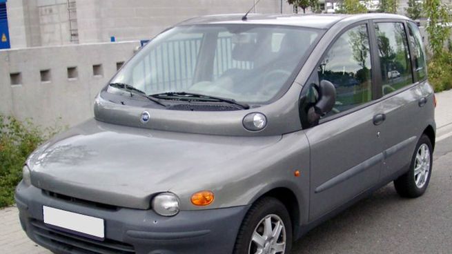 FIAT MULTIPLA.jpg