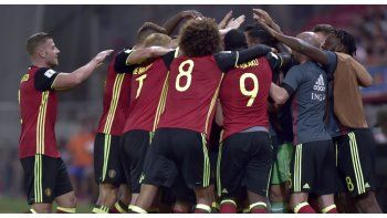 Bélgica ganó en Grecia y se aseguró un lugar en Rusia 2018.