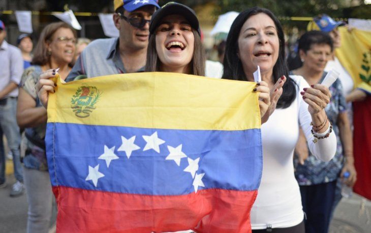 ámbito.com | Más del 64% de los venezolanos en Argentina son profesionales y tienen trabajos formales