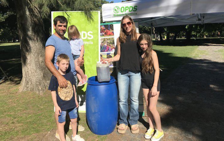 La Provincia recolectó mil litros de aceite vegetal usado a cambio de entradas para conciertos