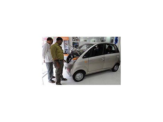 El Tata Nano compensa sus carencias con su bajo precio.