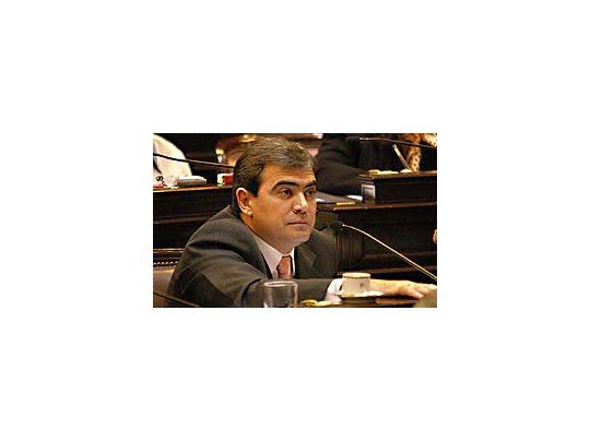Nicolás Fernández, senador y presidente de la Comisión de Asuntos Constitucionales.