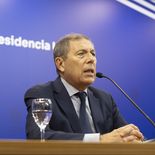 La oposición decidió citar al ministro de Economía y Finanzas, Gabriel Oddone, por los cambios introducidos en la devolución de aportes al Fonasa. La oposición decidió citar al ministro de Economía y Finanzas, Gabriel Oddone, por los cambios introducidos en la devolución de aportes al Fonasa.