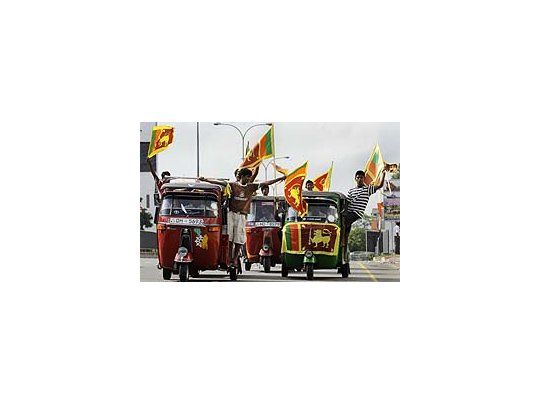 Los Tamil, considerada la guerrilla más poderosa del mundo, depusieron las armas tras 37 años.