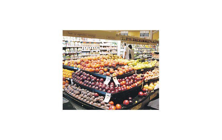 EN ROJO. En el caso de la manzana el valor desde que se produce hasta que llega al consumidor se multiplica por 8,5 veces.