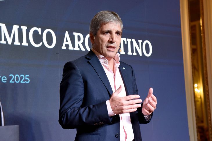 Luis Caputo habló el miércoles ante empresarios y despejó dudas sobre reservas Luis Caputo habló el miércoles ante empresarios y despejó dudas sobre reservas