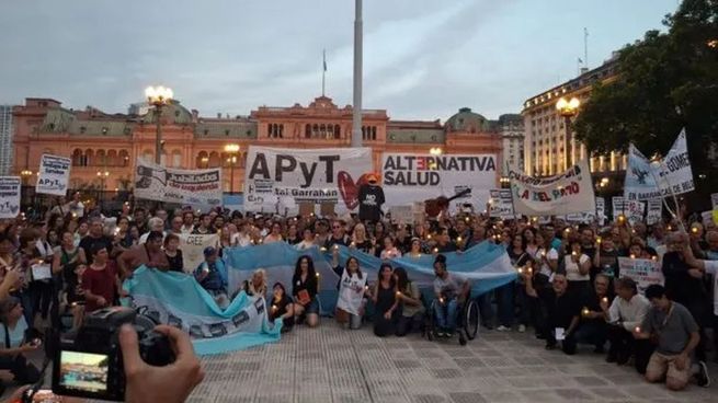 Convocan a una marcha este jueves frente al Ministerio de Salud por demoras en pagos.